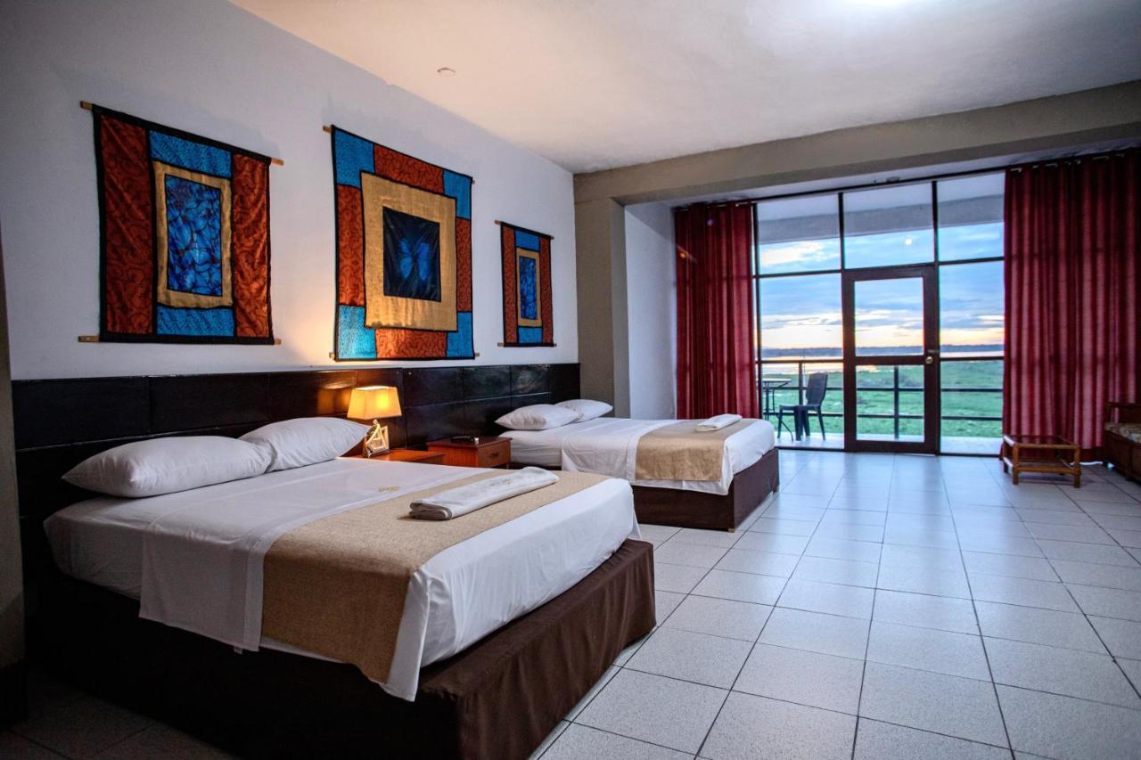 El Cauchero Hotel อีกีโตส ภายนอก รูปภาพ