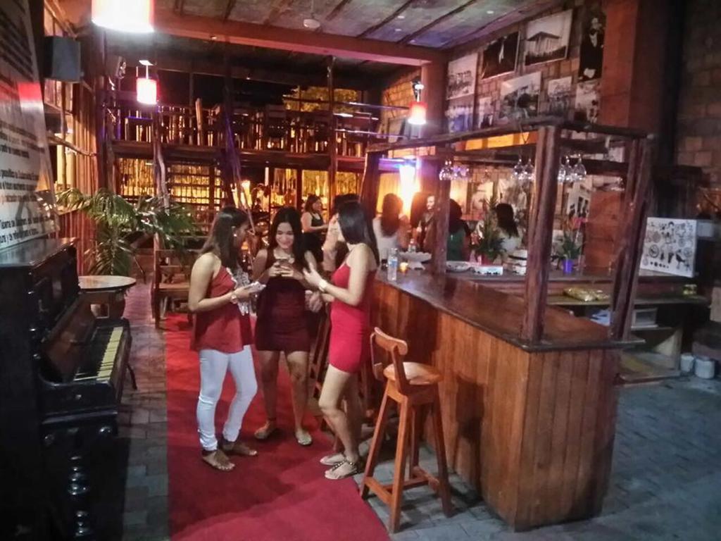 El Cauchero Hotel อีกีโตส ภายนอก รูปภาพ
