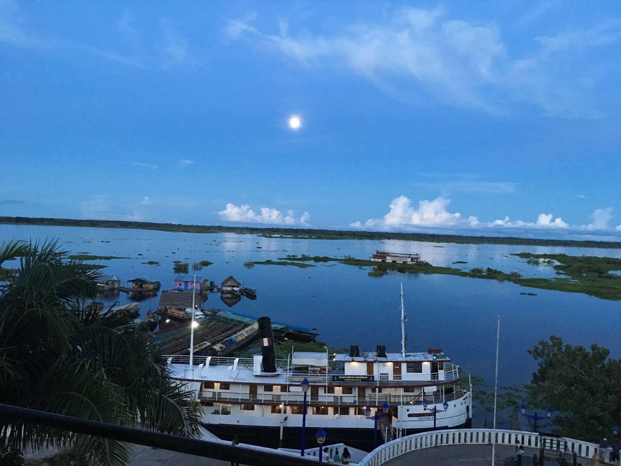 El Cauchero Hotel อีกีโตส ภายนอก รูปภาพ